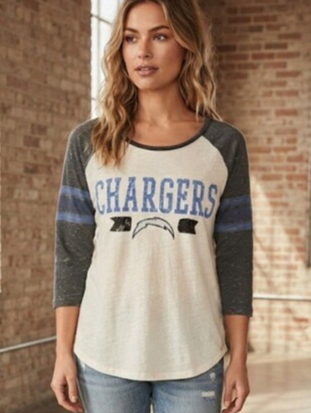 Los Angeles Chargers Raglan Sleeve Gray & White Top Size XL Official NFL Gear